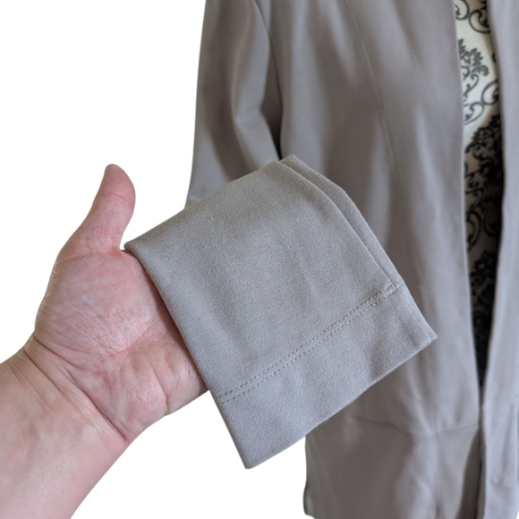 Fig Trailhead Blazer Career Effortless Professional Mature Women M Grey Pockets - Picture 9 of 14